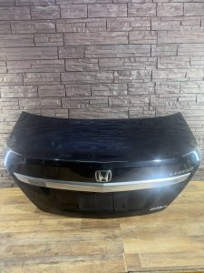 Крышка багажника HONDA LEGEND