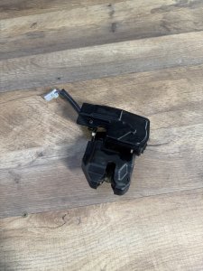 Замок багажника HONDA TORNEO ACCORD OEM 32108S0A0002 CF3 CF4 CF5 CL1 CL3 1999