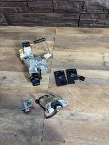 Замок зажигания MAZDA AXELA
