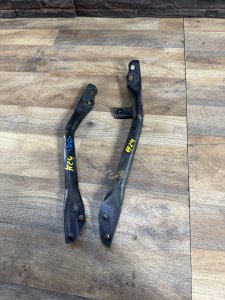 Распорка кузова 74180-S0A-000. 74190-S0A-000 HONDA ACCORD TORNEO