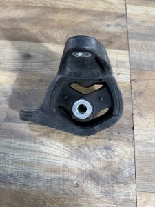 подушка двигателя задняя HONDA ACCORD OEM 50810-TA0-A01 CU2 CU1 2008