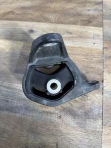 подушка двигателя задняя HONDA ACCORD OEM 50810-TA0-A01 CU2 CU1 2008