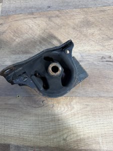 подушка двигателя правая HONDA TORNEO ACCORD OEM 50806-S0A-980 CF3 CF4 CF5 CF6 CF7 CL1 CL2 CL3 CH9 1998