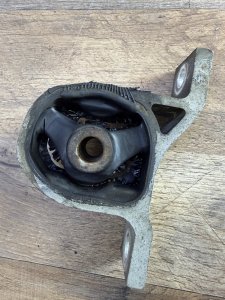 Подушка двигателя передняя HONDA STREAM OEM 50840-S5A-990 RN1 2002