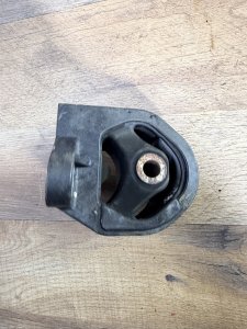 подушка двигателя задняя HONDA STREAM OEM 50810-S6A-992 RN1 2002