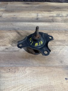 подушка двигателя левая 50820-S5A-A05 50820-S5A-A06 50820-S5A-A08 HONDA STREAM