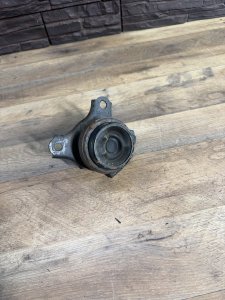 подушка двигателя левая HONDA STREAM OEM 50820-S5A-A05 50820-S5A-A06 50820-S5A-A08 RN1 2002