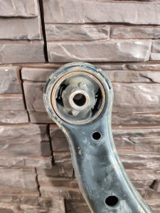 Рычаг передний нижний правый TOYOTA CAMRY OEM 48068-33050 ACV30 2002