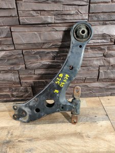 Рычаг передний нижний правый 48068-33050 TOYOTA CAMRY