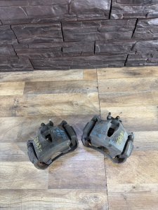 Суппорта передние TOYOTA CAMRY OEM 47730-33190. 47750-33190 ACV30 2004