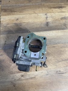 Дроссельная заслонка HONDA ACCORD OEM 16400-RBB-J02 CL7 CL8 CL9 2006