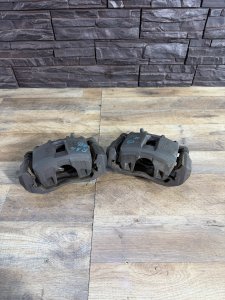 Суппорта передние HONDA ODYSSEY OEM 43018-SX0-000 43019-SX0-000 RA6 RA7 RA8 RA9 2000
