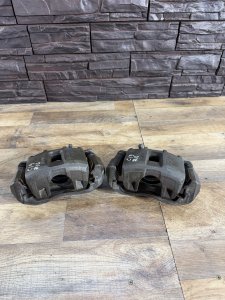 Суппорта передние HONDA ACCORD OEM 45018-SEA-J02 45019-SEA-J02 CL7 CL8 CL9 2006