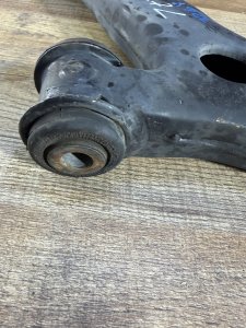 Рычаг передний нижний левый MAZDA AXELA OEM B32H-34-350D BK5P 2007