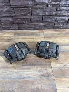 Суппорта передние HONDA TORNEO ACCORD OEM 45019-S0A-013 45018-S0A-013 CF4 CF5 CF6 CF7 CL2 CL3 CH9 1998