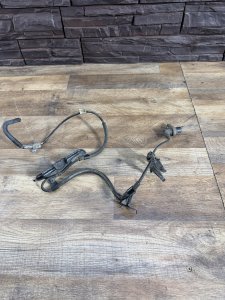 Датчик ABS передний левый 89543-33070 TOYOTA CAMRY