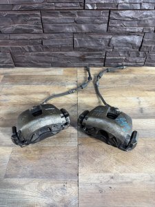 Суппорта передние BPYK-33-61XB. BPYK-33-71XB MAZDA AXELA