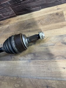 Привод передний правый HONDA LEGEND OEM 44305-SJA-900 KB2 2012