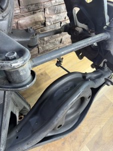 Балка задняя ACURA MDX HONDA MDX OEM 50300-S3V-003. 52300-S3V-A02. 52371-S3V-A00. 52372-S3V-A00. 52372-S3V-A00. 52360-S3V-A04. 52210-S3V-J00. 52215-S3V-J00 YD1 2004