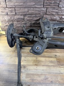 Балка задняя ACURA MDX HONDA MDX OEM 50300-S3V-003. 52300-S3V-A02. 52371-S3V-A00. 52372-S3V-A00. 52372-S3V-A00. 52360-S3V-A04. 52210-S3V-J00. 52215-S3V-J00 YD1 2004