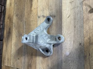 Кронштейн BP4N-39-080B MAZDA AXELA