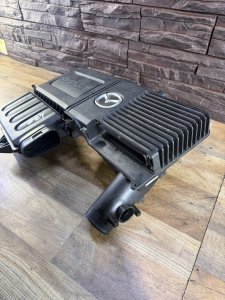 Корпус воздушного фильтра MAZDA AXELA OEM ZJ20-13-Z02. ZJ20-13-Z0X BK5P 2007