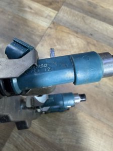 Форсунки комлпект MAZDA AXELA OEM 2975000460 BK5P 2007