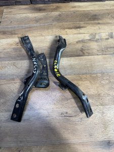 Распорка кузова 74185-SEA-000. 74180-SEA-000 HONDA ACCORD