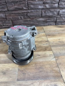Компрессор кондиционера TOYOTA CAMRY OEM 88320-48080 ACV30 2002