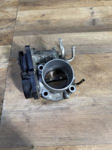 Дроссельная заслонка 22030-28030 22030-28040 TOYOTA CAMRY