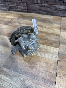 Насос ГУР HONDA ODYSSEY OEM 56110-PFW-003 RA8 RA9 2000