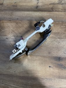 Ручка двери передняя левая HONDA ACCORD OEM 72141-TL0-J01. 72182-TL0-E01. 72182-TL0-E01. 72188-TL0-E01. 72183-TL0-E01 CU2 CU1 2008