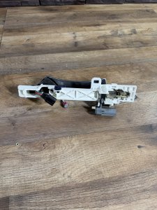 Ручка двери передняя левая HONDA ACCORD OEM 72141-TL0-J01. 72182-TL0-E01. 72182-TL0-E01. 72188-TL0-E01. 72183-TL0-E01 CU2 CU1 2008