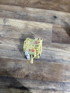 Замок двери передний правый HONDA ODYSSEY OEM 72115-S84-A11 RA6 RA7 RA8 RA9 2000