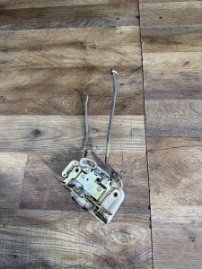 Замок двери передний правый HONDA ODYSSEY OEM 72110-S3N-003 RA6 RA7 RA8 RA9 2000