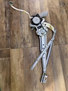 Стеклоподъемник передний правый HONDA RAFAGA OEM 72211-SR4-J01. 72215-SW3-013 CE4 1994