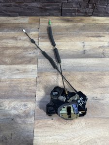 Замок двери передний левый TOYOTA CAMRY OEM 69040-33241 ACV30 2002