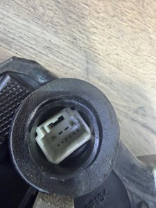 Замок двери передний правый TOYOTA CAMRY OEM 69030-33241 ACV30 2002