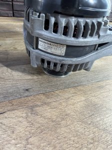Генератор HONDA LEGEND OEM 31100-RGW-A01 KB2 2012