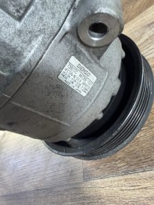 Компрессор кондиционера HONDA LEGEND OEM 38810-RJA-A02 KB2 2012
