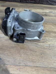 Дроссельная заслонка HONDA LEGEND OEM 16400-RKG-A01 KB2 2012