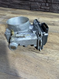 Дроссельная заслонка HONDA LEGEND OEM 16400-RKG-A01 KB2 2012