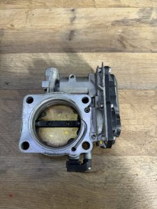 Дроссельная заслонка HONDA LEGEND OEM 16400-RKG-A01 KB2 2012