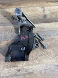 Кронштейн генератора HONDA TORNEO ACCORD OEM 31112-PAA-A00. 31113-P0A-A00. 95801-10090-08. 56995-PV0-000. 90311-PT0-000. 95701-08016-08. 94050-08080 CF3 CF4 CF5 CF6 CF7 CL1 CL2 CL3 CH9 1998