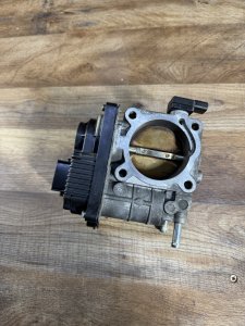 Дроссельная заслонка HONDA MDX OEM 16400-RDM-A01 YD1 2004