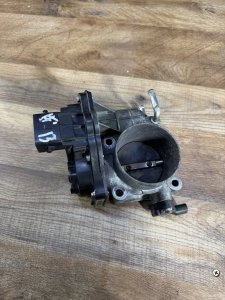 Дроссельная заслонка HONDA MDX OEM 16400-RDM-A01 YD1 2004