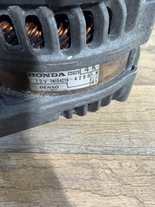 Генератор HONDA MDX OEM 31100-RDJ-A01 YD1 2004