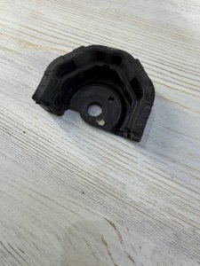 Кронштейн левой подушки 50822-S0A-003 HONDA TORNEO